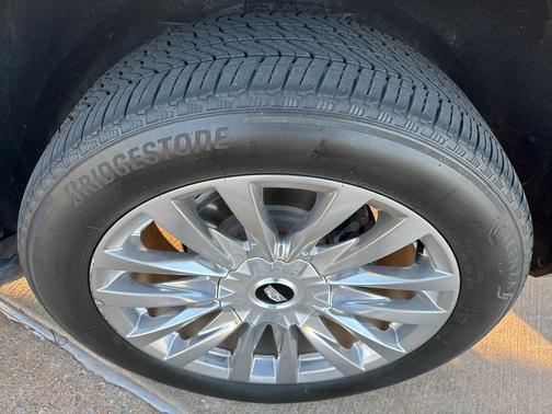 2024 Cadillac Escalade ESV Premium Luxury