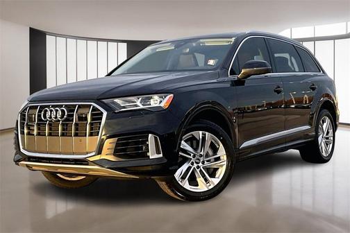 2023 Audi Q7 55 Premium Plus