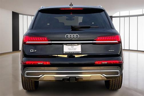 2023 Audi Q7 55 Premium Plus