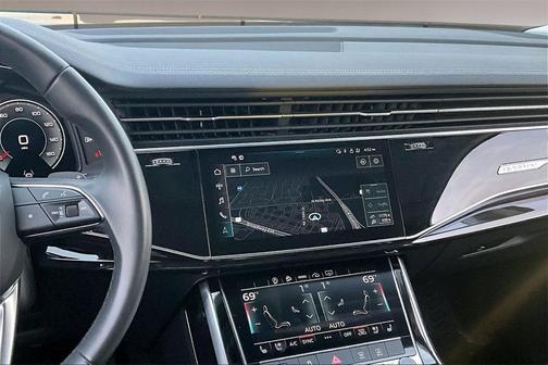 2023 Audi Q7 55 Premium Plus