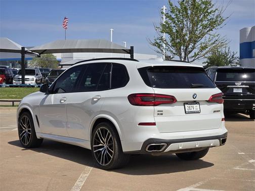 2020 BMW X5 M50i