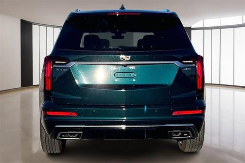 2025 Cadillac XT6 Premium Luxury FWD