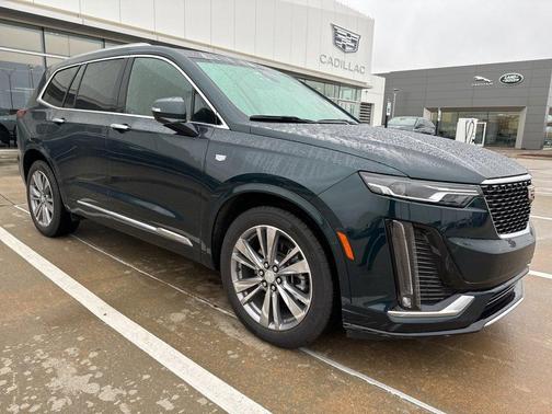 2025 Cadillac XT6 Premium Luxury FWD