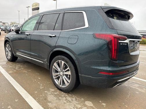 2025 Cadillac XT6 Premium Luxury FWD