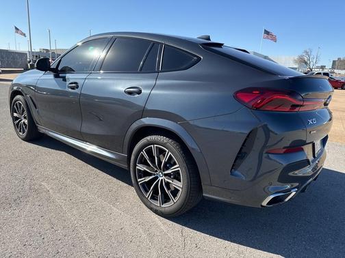 2022 BMW X6 xDrive40i
