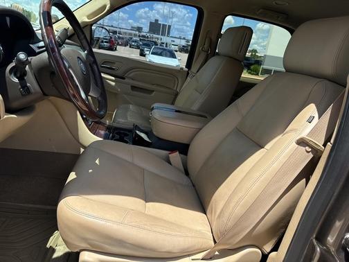2011 Cadillac Escalade Base