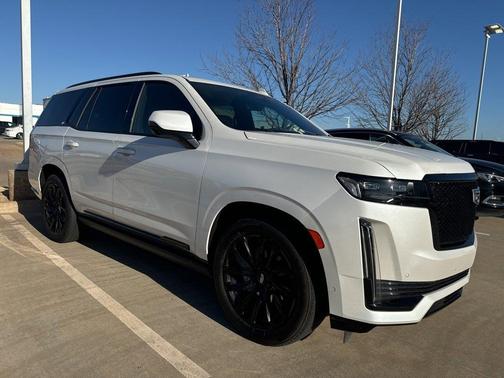 2024 Cadillac Escalade Sport