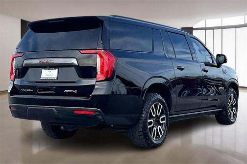 2023 GMC Yukon XL AT4