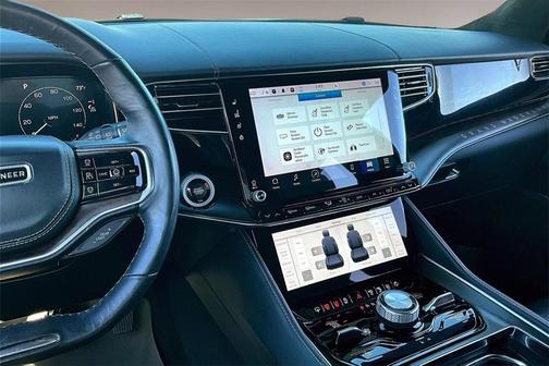 2022 Jeep Grand Wagoneer Series II