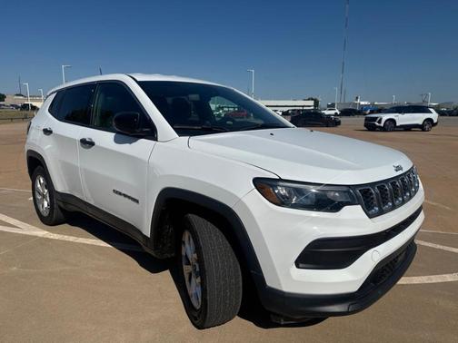 Bright White Clearcoat 2025 Jeep Compass Sport