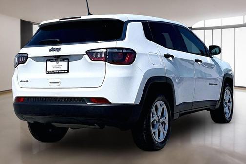 Bright White Clearcoat 2025 Jeep Compass Sport