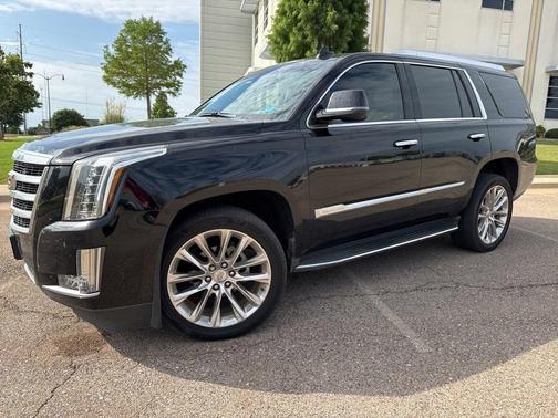 2019 Cadillac Escalade Luxury