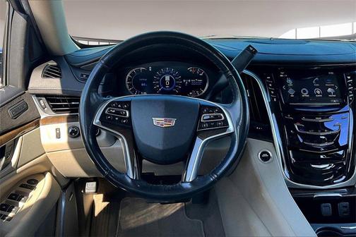 2019 Cadillac Escalade Luxury