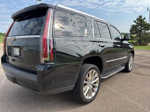 2019 Cadillac Escalade Luxury