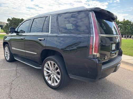 2019 Cadillac Escalade Luxury