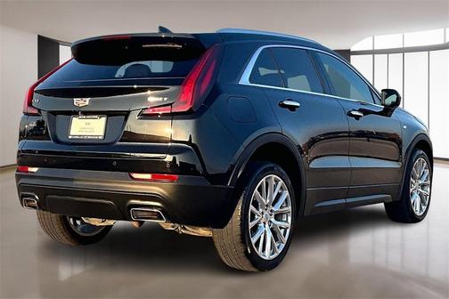 2023 Cadillac XT4 Luxury