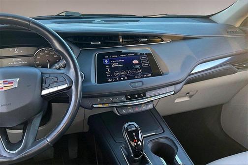 2023 Cadillac XT4 Luxury