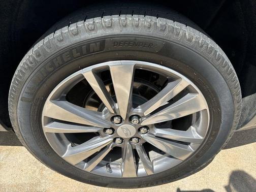 Satin Steel Metallic 2022 Cadillac XT6 Premium Luxury FWD