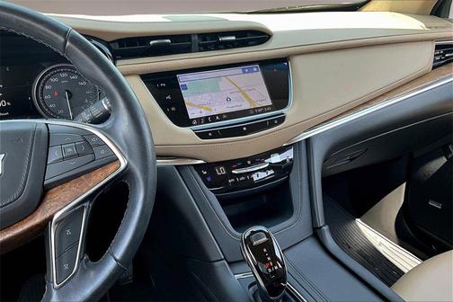 2020 Cadillac XT5 Premium Luxury