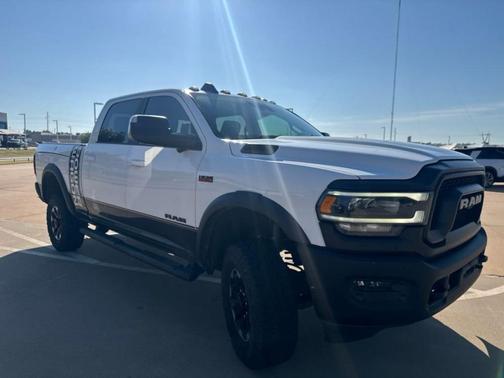 Bright White Clearcoat 2020 RAM 2500 Power Wagon
