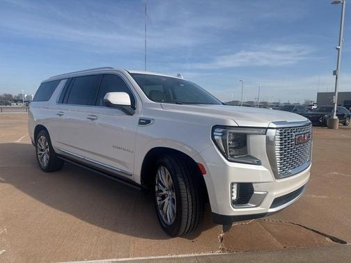 2022 GMC Yukon XL Denali