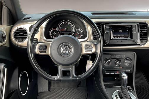 2016 Volkswagen Beetle 1.8T S