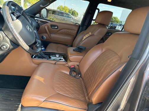 2023 INFINITI QX80 SENSORY