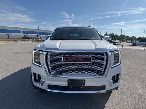White Frost 2021 GMC Yukon Denali