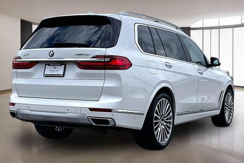 Mineral White Metallic 2019 BMW X7 xDrive40i