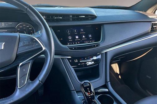 2022 Cadillac XT5 Premium Luxury