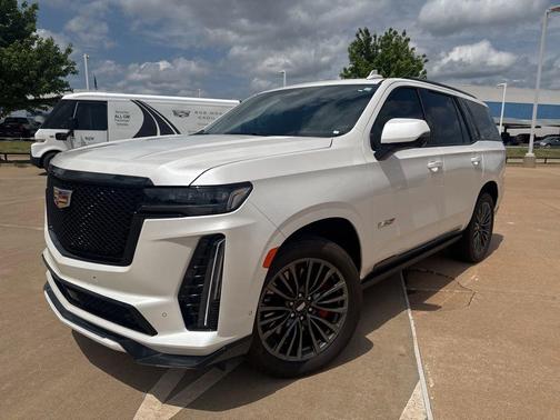 Crystal White Tri-Coat 2024 Cadillac Escalade V-Series