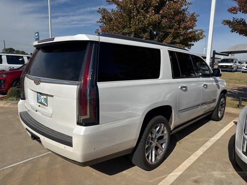 2017 Cadillac Escalade ESV Premium Luxury