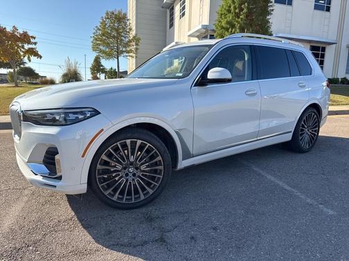 2022 BMW X7 xDrive40i