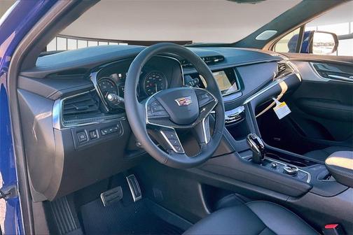 2026 Cadillac XT5 Sport