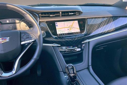 2025 Cadillac XT6 Premium Luxury FWD