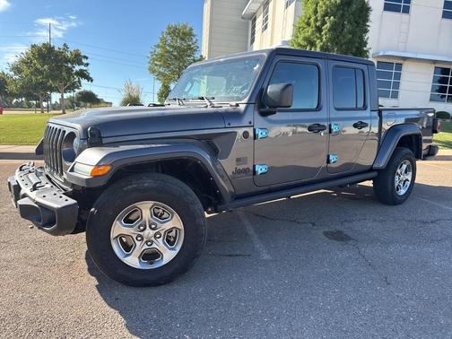 2021 Jeep Gladiator Sport