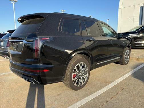 2025 Cadillac XT6 Sport AWD