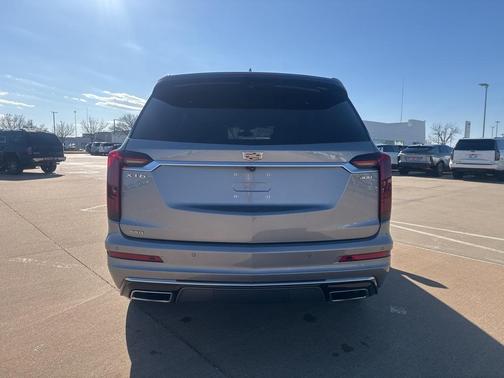 2025 Cadillac XT6 Premium Luxury AWD