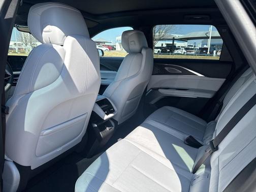 2023 Cadillac LYRIQ Luxury