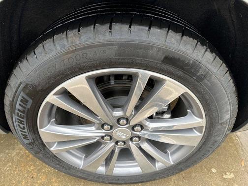 2025 Cadillac XT6 Premium Luxury FWD