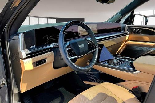 2025 Cadillac Escalade IQ Sport 2