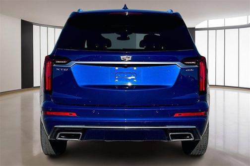 2025 Cadillac XT6 Premium Luxury FWD