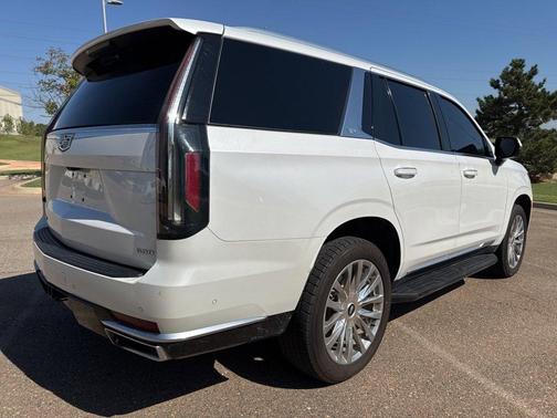 2022 Cadillac Escalade Premium Luxury