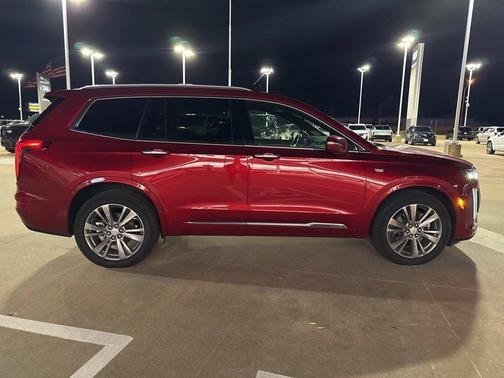 2025 Cadillac XT6 Premium Luxury AWD