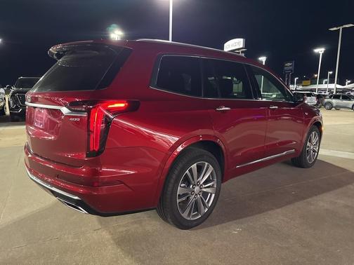 2025 Cadillac XT6 Premium Luxury AWD