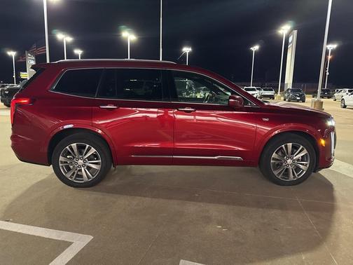 2025 Cadillac XT6 Premium Luxury AWD