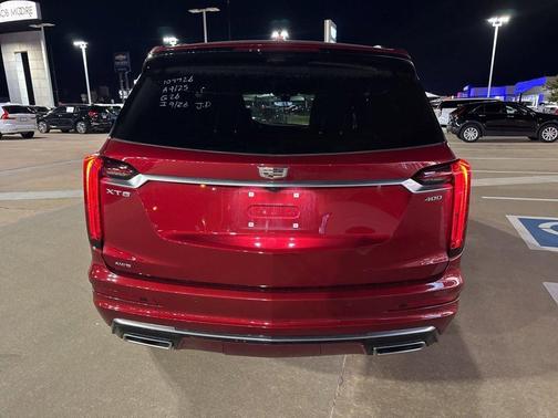 2025 Cadillac XT6 Premium Luxury AWD