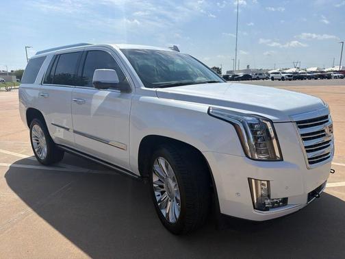 Crystal White Tri-Coat 2017 Cadillac Escalade Platinum