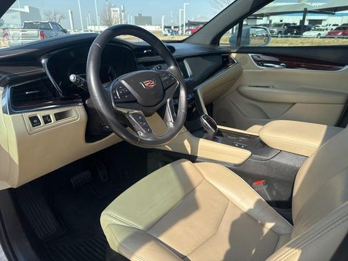 2018 Cadillac XT5 Premium Luxury