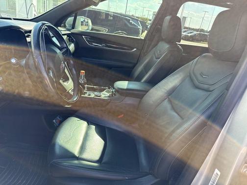 2020 Cadillac XT6 Premium Luxury FWD